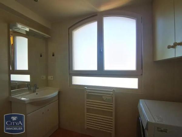 Appartement à louer 4 pièces 75.7m²