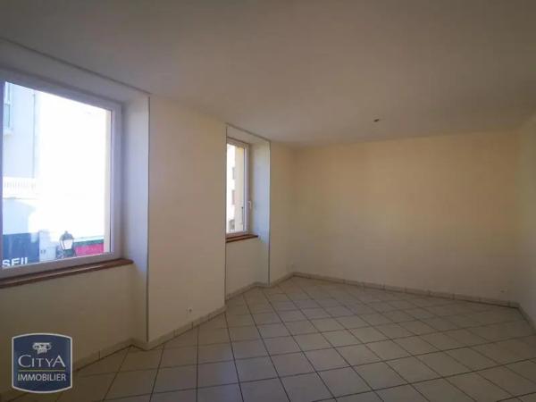 Appartement à louer 4 pièces 75.7m²