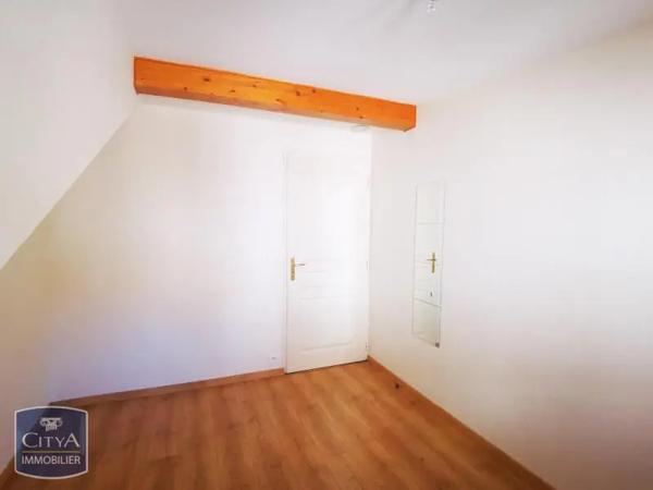 Appartement à louer 4 pièces 75.7m²