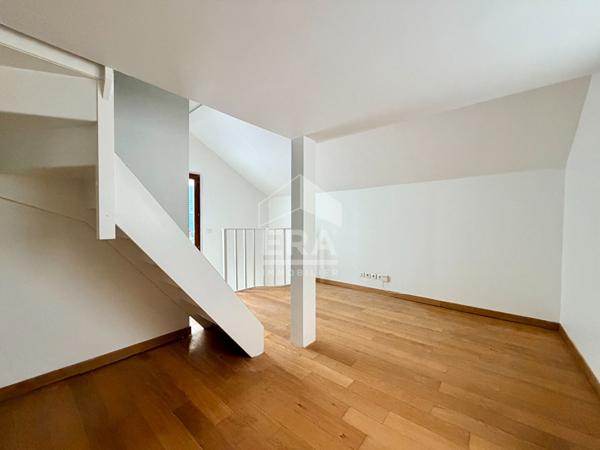 Hypercentre Sèvres - Duplex esprit ?maison en ville' au calme sur cour - Exclusivité