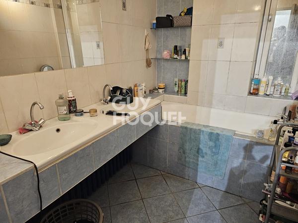 Maison familiale spacieuse dans un quartier résidentiel