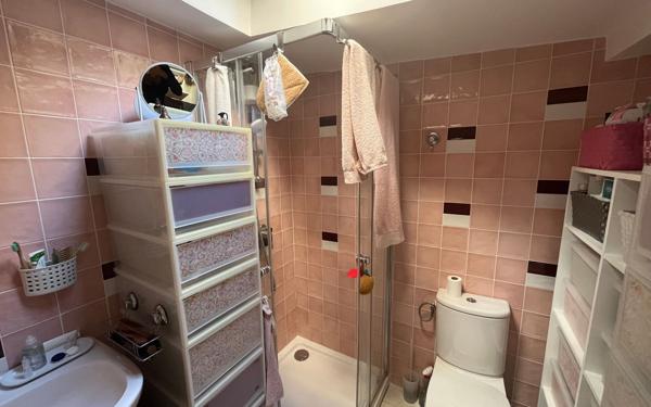 Appartement à vendre    1 pièce • 16,60 m2 Paris 18