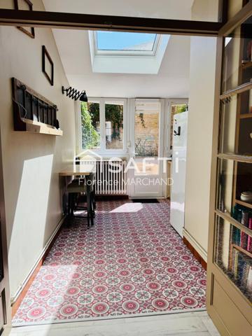 MAISON CENTRE VILLE 4 CH BUREAU  PATIO 15 m2 CAVE