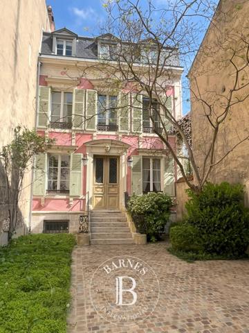 Montargis, Hôtel particulier 6 Chambres -  246 m² à vendre