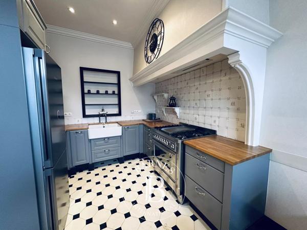 Montargis, Hôtel particulier 6 Chambres -  246 m² à vendre