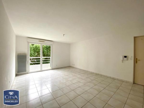 Appartement à louer 2 pièces 45.03m² Pont-l'Abbé (29120)