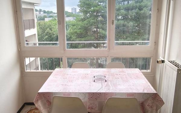 Appartement à vendre    2 pièces • 43,83 m2 Les Mureaux