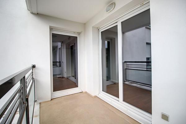 APPARTEMENT RUEIL-MALMAISON MONT-VALERIEN 2 PIECES 1 CHAMBRE AVEC BALCON CAVE ET PARKINGS EN SOUS-SOL