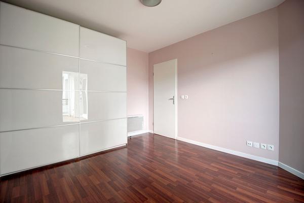 APPARTEMENT RUEIL-MALMAISON MONT-VALERIEN 2 PIECES 1 CHAMBRE AVEC BALCON CAVE ET PARKINGS EN SOUS-SOL
