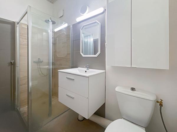 A louer Vauvert Maison de village F4