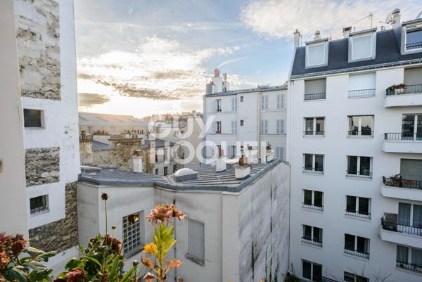 Studio Coup de Coeur à Montmartre - Calme et Lumineux avec Vue Dégagé