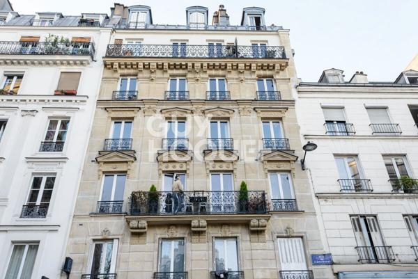 Studio Coup de Coeur à Montmartre - Calme et Lumineux avec Vue Dégagé