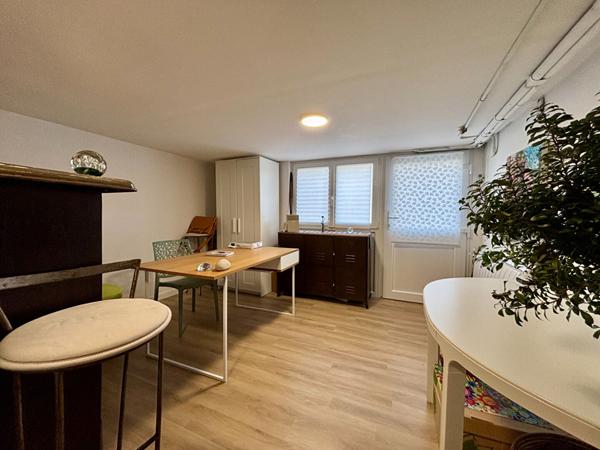 Maison idéalement située avec studio indépendant