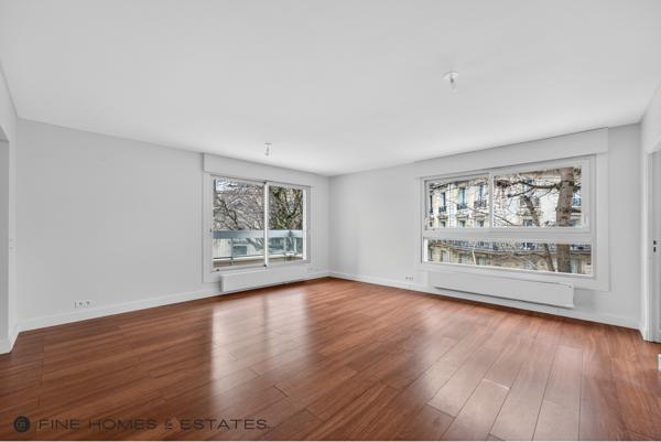 Appartement F5 à vendre  4 pièces - 130,73 m2 PARIS - 75006