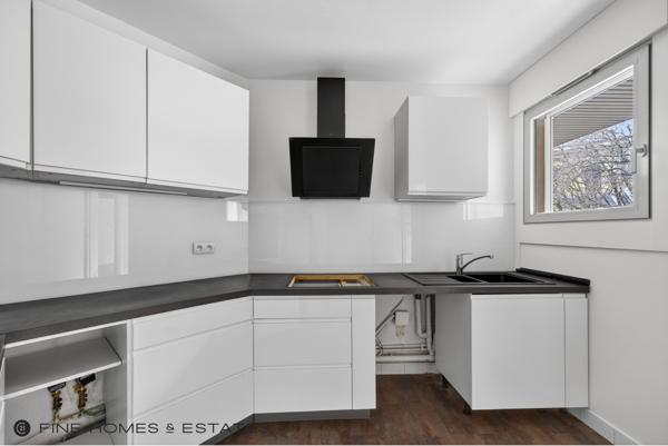 Appartement F5 à vendre  4 pièces - 130,73 m2 PARIS - 75006