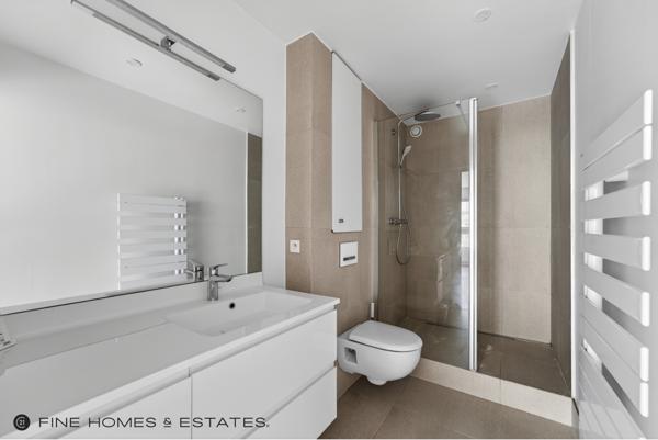 Appartement F5 à vendre  4 pièces - 130,73 m2 PARIS - 75006