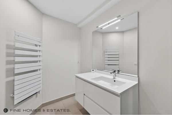 Appartement F5 à vendre  4 pièces - 130,73 m2 PARIS - 75006