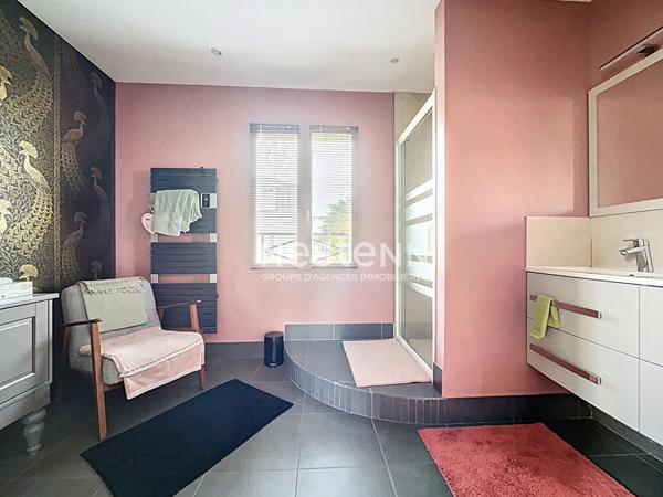 Maison à vendre sur la commune de L'Isle Adam - 5 chambres 7 pièce(s) 155.62 m2