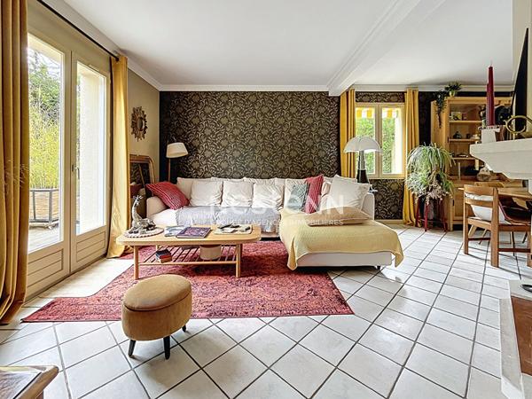 Maison à vendre sur la commune de L'Isle Adam - 5 chambres 7 pièce(s) 155.62 m2