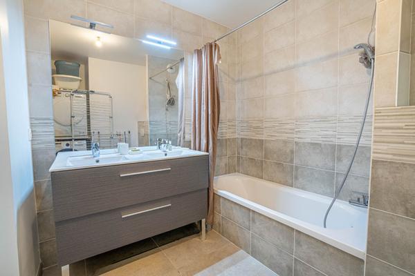 À vendre - Superbe appartement T4 contemporain avec vue montagnes - Annecy - Cave et garage possible