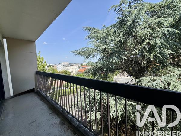 Location appartement 3 pièces 68 m² Talence