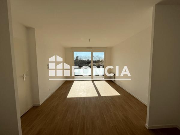 Location Appartement 3 pièces 56.3 m² - 14-16 RUE ALBERT FORCINAL Gisors 27140