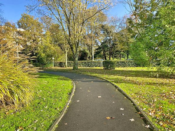 Appartement Angers sud Appartement 5 pièces de 104 m2 avec balcon et garage