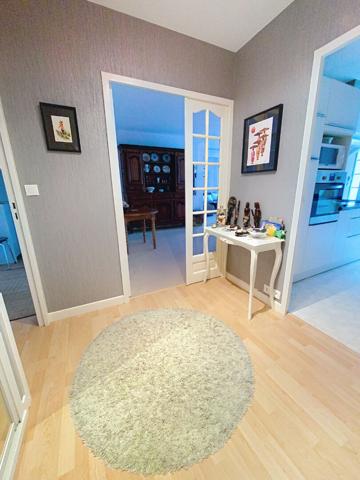 Appartement Angers sud Appartement 5 pièces de 104 m2 avec balcon et garage