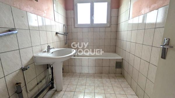 Maison T6 à vendre à CHANOS CURSON