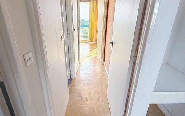 Appartement à vendre    4 pièces • 90,89 m2 Châtenay-Malabry