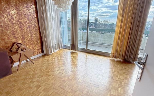 Appartement à vendre    4 pièces • 90,89 m2 Châtenay-Malabry