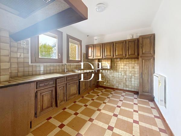 Maison à vendre 4 pièces, terrain de 1300 m2 environ VETRAZ MONTHOUX (74)