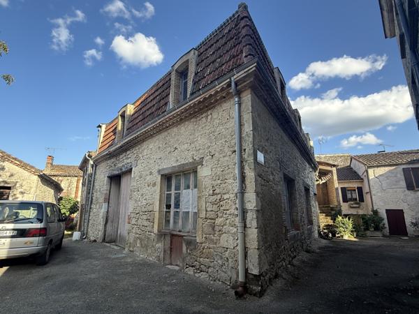Bourg-de-Visa (82190) TARN ET GARONNE. BOURG DE VISA. Bâtiment en pierre avec logement à l’étage et garage au rez-de-chaussée