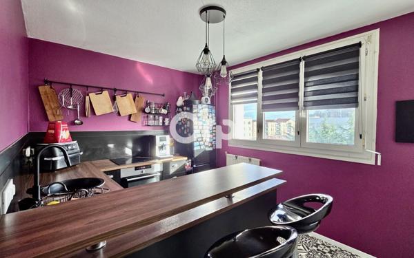 Appartement à vendre    3 pièces • 66,75 m2 Meyzieu