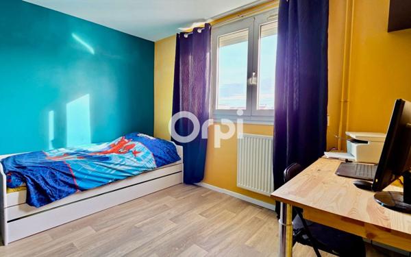 Appartement à vendre    3 pièces • 66,75 m2 Meyzieu