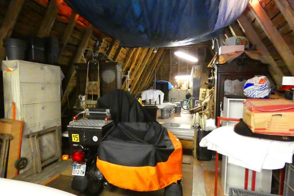 MAISON AUVERGNATE EN PIERRE ET GRANGE Aurillac (15000)