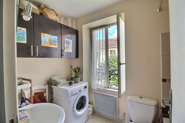 Charmante maison de ville de 3 pièces à vendre à Massy - Vieux Massy, proche gare  RER B et C et commodités