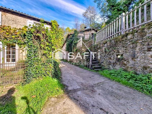 MAISONS AU BORD DE L'EAU VENDUES LOUÉES MEUBLÉES.