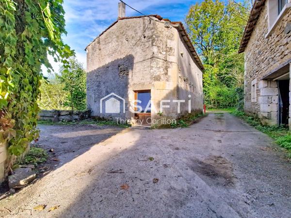 MAISONS AU BORD DE L'EAU VENDUES LOUÉES MEUBLÉES.