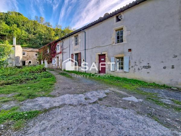MAISONS AU BORD DE L'EAU VENDUES LOUÉES MEUBLÉES.
