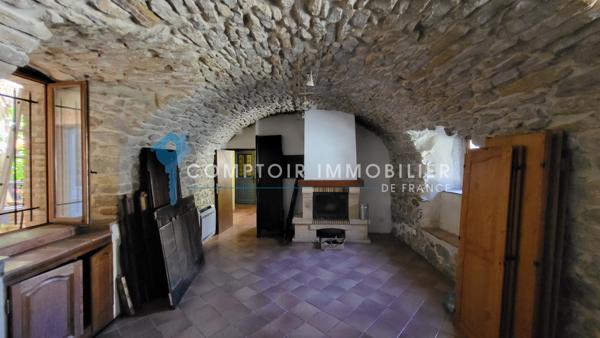 Maison
                                                                                                                                                                                                                                                                                                                        6 pièce(s)                                                                                                                                                                                                          5 chambre(s)                                                                                                                                                                                                          132  m²