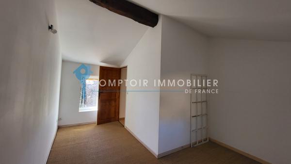 Maison
                                                                                                                                                                                                                                                                                                                        6 pièce(s)                                                                                                                                                                                                          5 chambre(s)                                                                                                                                                                                                          132  m²