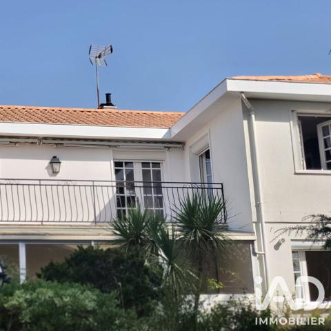 Maison à vendre 7 pièces 220 m² Niort