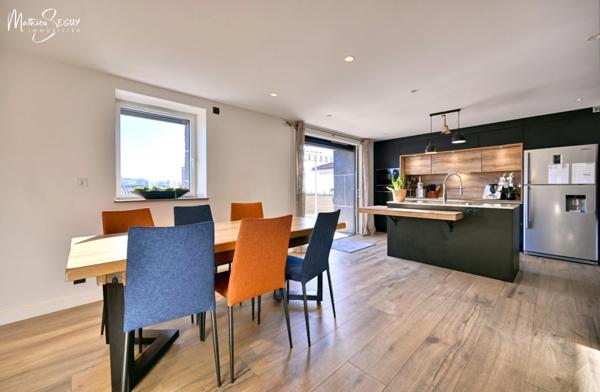 Ensemble Immobilier composé de 3 appartements à ST MARTIN EN HAUT