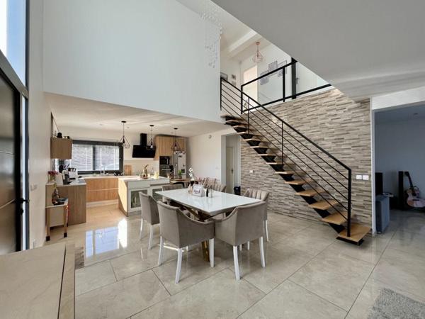 Maison à vendre 479 000 € Saint-Médard-en-Jalles 4 p 139 m² DPE B