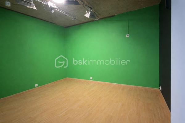 Local d'activités de 290 m²