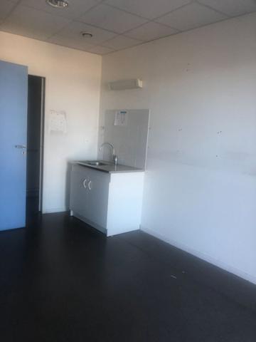 local professionnel 72m²