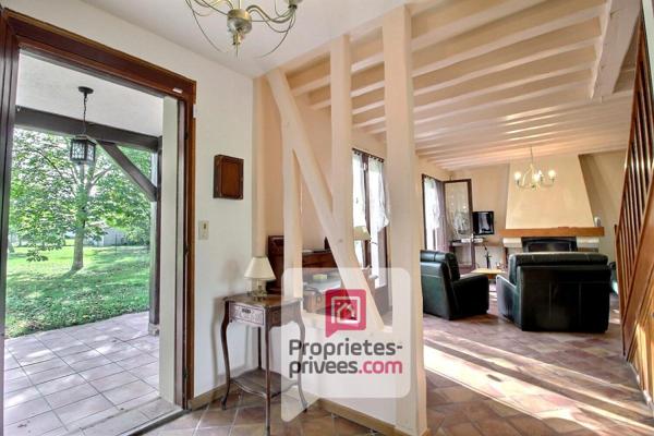 A 1h de PARIS - Secteur recherché - Maison de 130 m2 - 4 CHAMBRES - GARAGE - TERRAIN 2088  m2