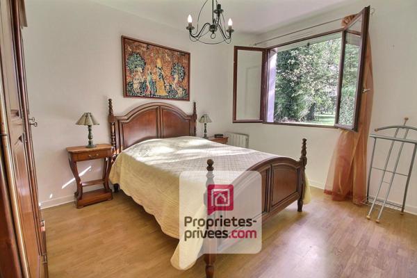 A 1h de PARIS - Secteur recherché - Maison de 130 m2 - 4 CHAMBRES - GARAGE - TERRAIN 2088  m2