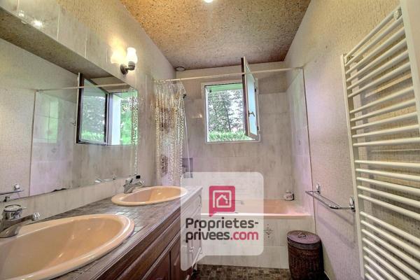 A 1h de PARIS - Secteur recherché - Maison de 130 m2 - 4 CHAMBRES - GARAGE - TERRAIN 2088  m2
